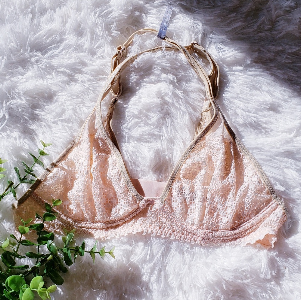 3/$20 Aerie light pink gold lace triangle cup bra - Picture 1 of 8